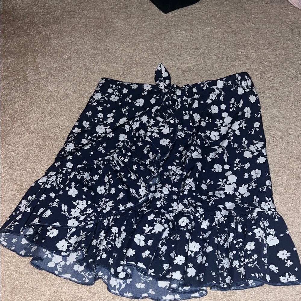 SHEIN Asymmetrical Navy Blue Floral Skirt
